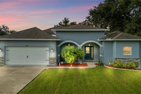 Casa en venta en Zephyrhills, Florida, 3 dormitorios, 161.93 m2 № 1915269 - foto 1