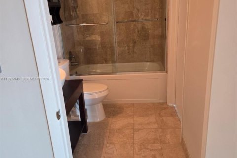 Copropriété à vendre à Miami, Floride: 1 chambre, 71.35 m2 № 2040931 - photo 21