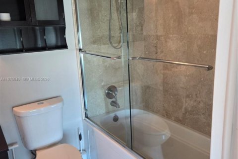 Copropriété à vendre à Miami, Floride: 1 chambre, 71.35 m2 № 2040931 - photo 22
