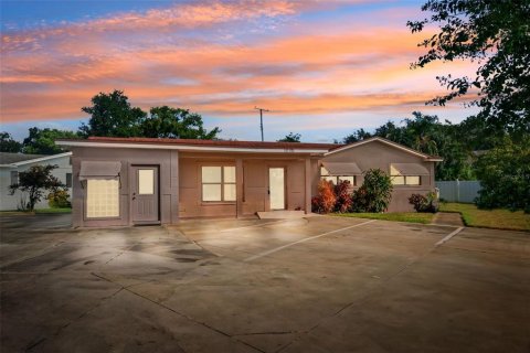 House in Seminole, Florida 3 bedrooms, 141.4 sq.m. № 1851492 - photo 4