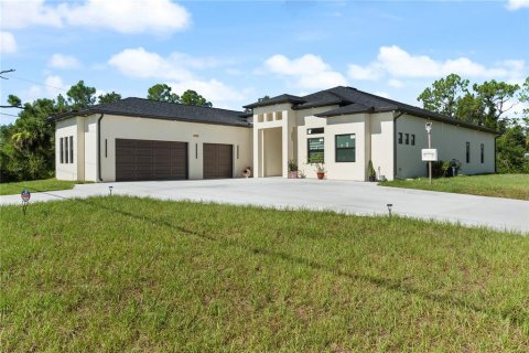 Casa en venta en Port Charlotte, Florida, 4 dormitorios, 312.89 m2 № 1884120 - foto 2