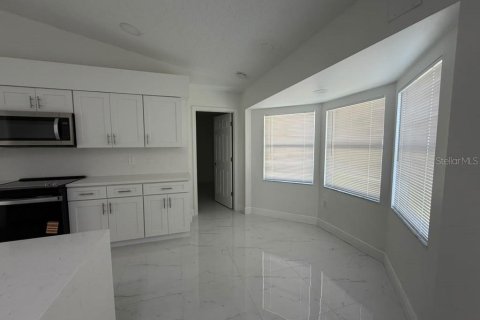 Villa ou maison à louer à Spring Hill, Floride: 3 chambres, 144.83 m2 № 2378203 - photo 17