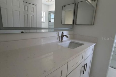Villa ou maison à louer à Spring Hill, Floride: 3 chambres, 144.83 m2 № 2378203 - photo 14