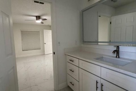 Villa ou maison à louer à Spring Hill, Floride: 3 chambres, 144.83 m2 № 2378203 - photo 26