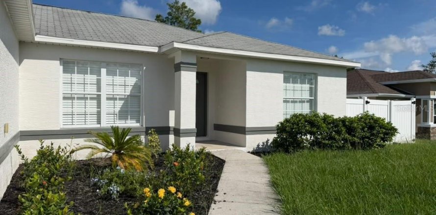 Villa ou maison à Spring Hill, Floride 3 chambres, 144.83 m2 № 2378203
