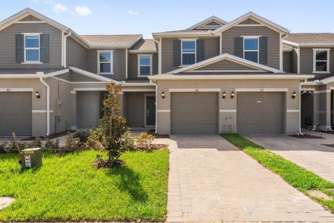 Touwnhouse à vendre à Lake Wales, Floride: 3 chambres, 135.92 m2 № 1547070 - photo 2