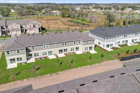 Touwnhouse à vendre à Lake Wales, Floride: 3 chambres, 135.92 m2 № 1547070 - photo 17