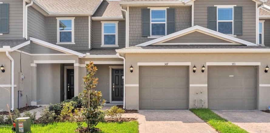 Townhouse in Lake Wales, Florida 3 bedrooms, 135.92 sq.m. № 1547070