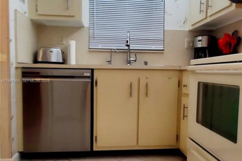 Copropriété à vendre à Sunrise, Floride: 2 chambres, 78.97 m2 № 2005471 - photo 9