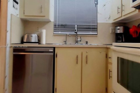 Copropriété à vendre à Sunrise, Floride: 2 chambres, 78.97 m2 № 2005471 - photo 11