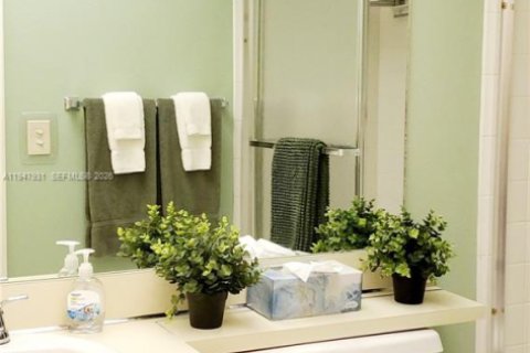 Copropriété à vendre à Sunrise, Floride: 2 chambres, 78.97 m2 № 2005471 - photo 16