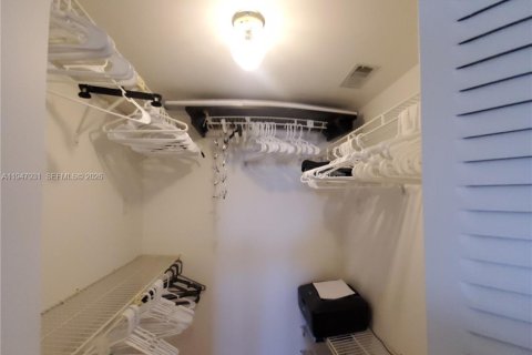 Copropriété à vendre à Sunrise, Floride: 2 chambres, 78.97 m2 № 2005471 - photo 27