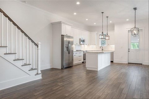Touwnhouse à louer à Tampa, Floride: 3 chambres, 203.08 m2 № 2423823 - photo 11