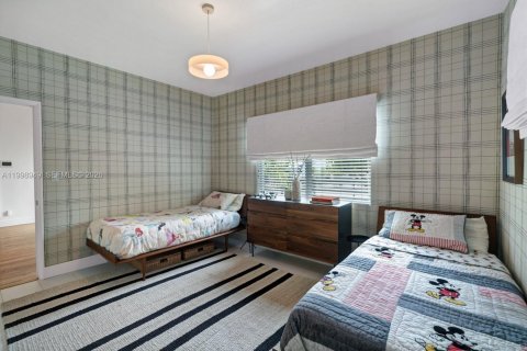 Casa en alquiler en Miami Beach, Florida, 4 dormitorios, 205.69 m2 № 2060978 - foto 23