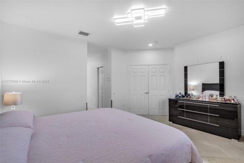 Купить виллу или дом в Майами, Флорида 6 спален, 285.67м2, № 1961345 - фото 19