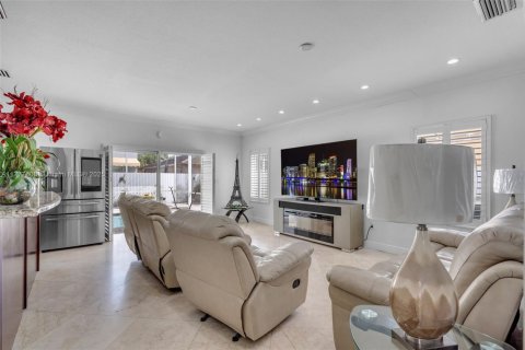 Купить виллу или дом в Майами, Флорида 6 спален, 285.67м2, № 1961345 - фото 10