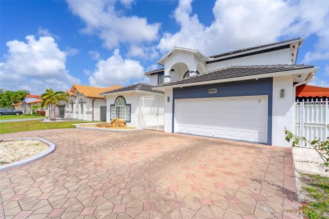 Купить виллу или дом в Майами, Флорида 6 спален, 285.67м2, № 1961345 - фото 4