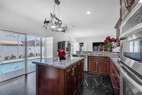 Купить виллу или дом в Майами, Флорида 6 спален, 285.67м2, № 1961345 - фото 11