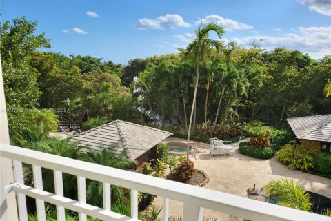 Condo in Miami, Florida, 2 bedrooms  № 1867176 - photo 3