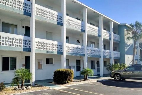 Copropriété à vendre à Bradenton, Floride: 2 chambres, 78.04 m2 № 2148095 - photo 15