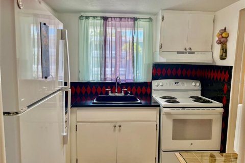 Copropriété à vendre à Bradenton, Floride: 2 chambres, 78.04 m2 № 2148095 - photo 6