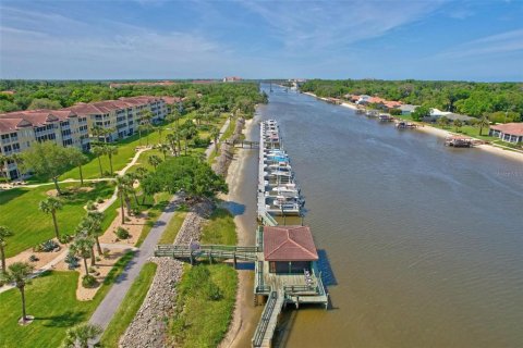 Condo in Palm Coast, Florida, 2 bedrooms  № 1542870 - photo 1