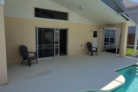 House in Davenport, Florida 4 bedrooms, 154.12 sq.m. № 1906109 - photo 16