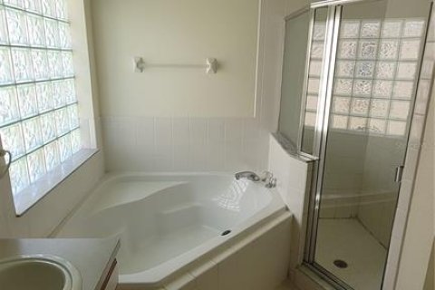 House in Davenport, Florida 4 bedrooms, 154.12 sq.m. № 1906109 - photo 9