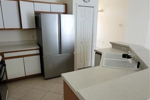 House in Davenport, Florida 4 bedrooms, 154.12 sq.m. № 1906109 - photo 4