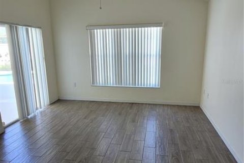 House in Davenport, Florida 4 bedrooms, 154.12 sq.m. № 1906109 - photo 8