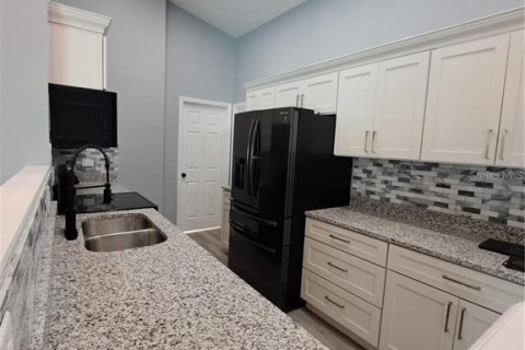House in Englewood, Florida 3 bedrooms, 170.38 sq.m. № 2093445 - photo 20
