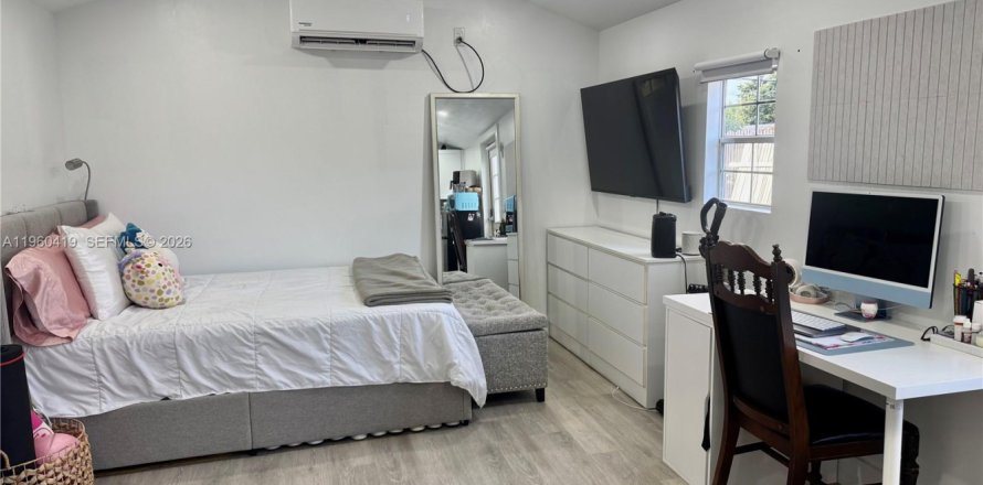 Propiedad comercial en Miami, Florida № 2027709