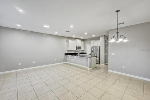 Touwnhouse à louer à Kissimmee, Floride: 3 chambres, 141.95 m2 № 2284235 - photo 5