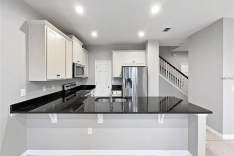 Touwnhouse à louer à Kissimmee, Floride: 3 chambres, 141.95 m2 № 2284235 - photo 7