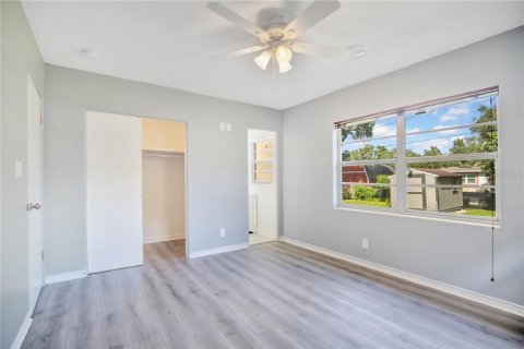 Casa en venta en Orlando, Florida, 4 dormitorios, 141.58 m2 № 2426990 - foto 19