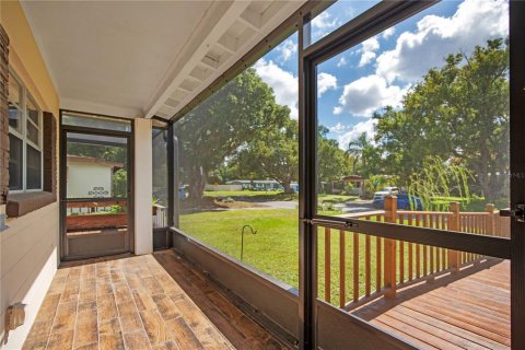 Casa en venta en Orlando, Florida, 4 dormitorios, 141.58 m2 № 2426990 - foto 4