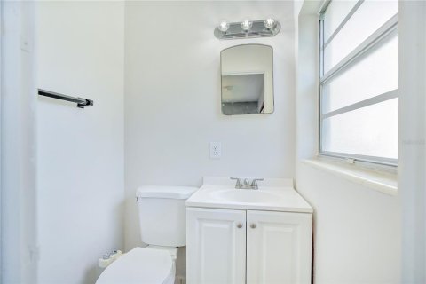 Casa en venta en Orlando, Florida, 4 dormitorios, 141.58 m2 № 2426990 - foto 20