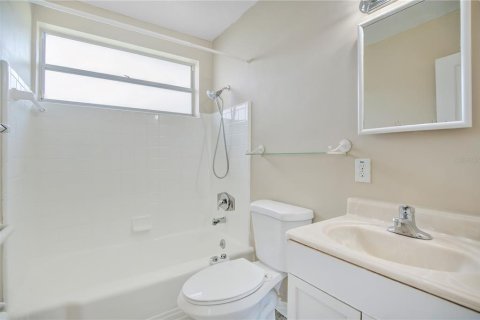 Casa en venta en Orlando, Florida, 4 dormitorios, 141.58 m2 № 2426990 - foto 17