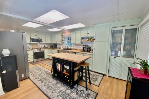 Casa en venta en Lake Mary, Florida, 4 dormitorios, 185.43 m2 № 1904198 - foto 9