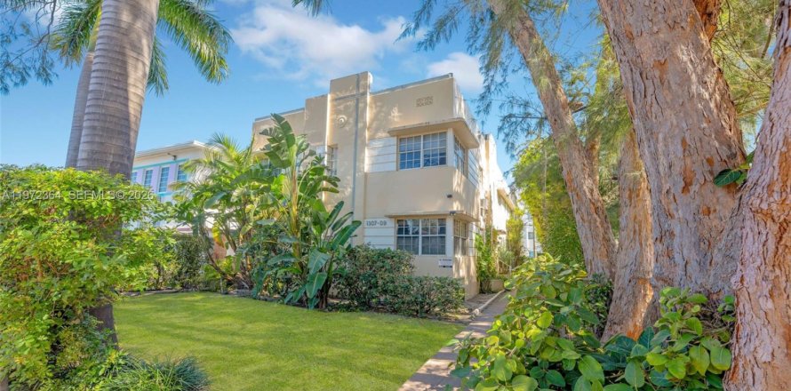 Кондоминиум с 1 спальней в Майами-Бич, Флорида № 2040627