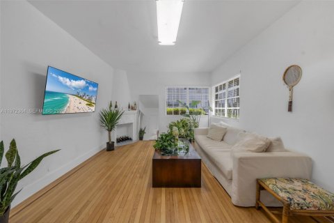 Купить кондоминиум в Майами-Бич, Флорида 1 спальня, 65.03м2, № 2040627 - фото 4