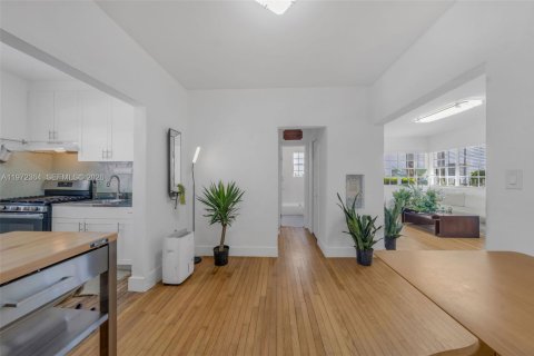 Купить кондоминиум в Майами-Бич, Флорида 1 спальня, 65.03м2, № 2040627 - фото 11