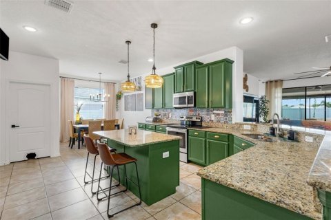 Casa en venta en Ruskin, Florida, 4 dormitorios, 215.81 m2 № 2222246 - foto 5