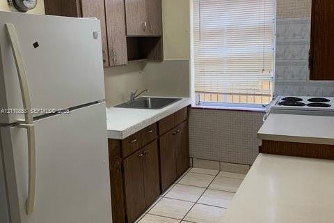 Commercial property in Miami, Florida 306.21 sq.m. № 2433830 - photo 5