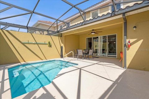 Townhouse in Davenport, Florida 4 bedrooms, 202.9 sq.m. № 1592821 - photo 6