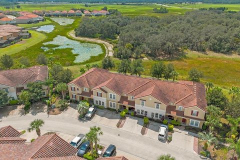 Townhouse in Davenport, Florida 4 bedrooms, 202.9 sq.m. № 1592821 - photo 25