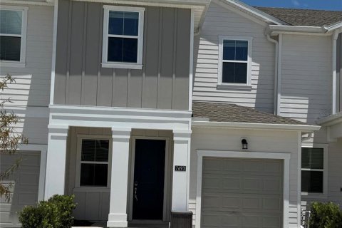Adosado en alquiler en Kissimmee, Florida, 3 dormitorios, 166.57 m2 № 1883328 - foto 1