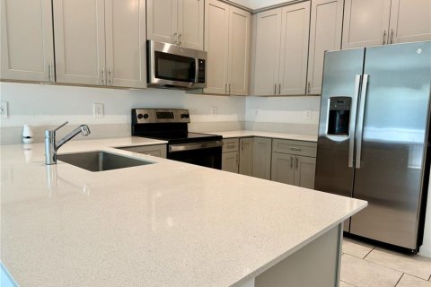 Adosado en alquiler en Kissimmee, Florida, 3 dormitorios, 166.57 m2 № 1883328 - foto 9