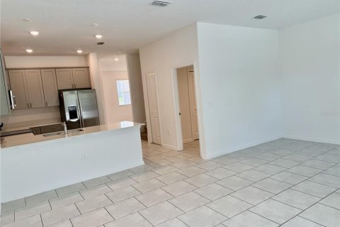 Adosado en alquiler en Kissimmee, Florida, 3 dormitorios, 166.57 m2 № 1883328 - foto 8