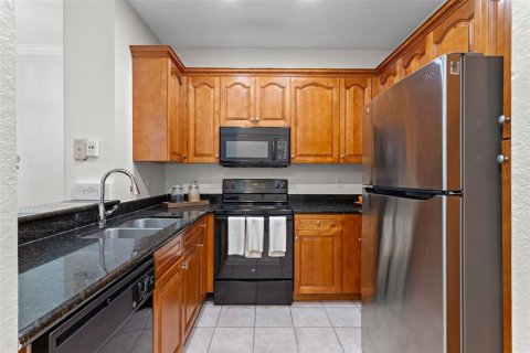 Condo in Orlando, Florida, 3 bedrooms  № 1849742 - photo 13